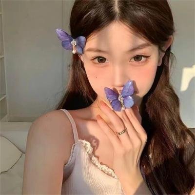 女王拼图封面